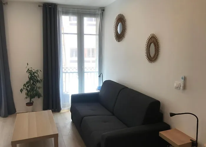Studio Port Moderne Hypercentre Lumineux Climatise